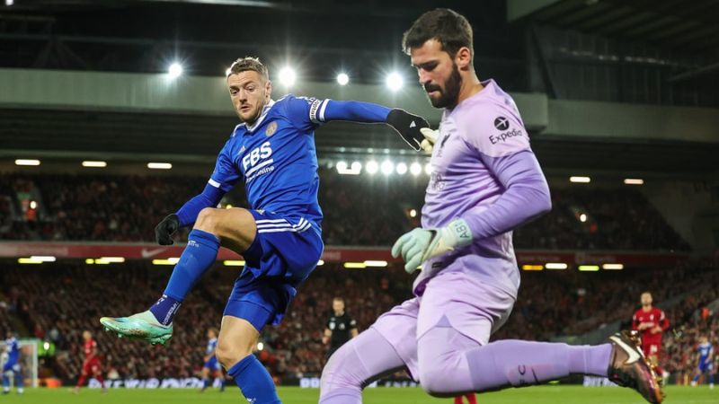 Vai trò của thủ môn quét (sweeper keeper) trên sân bóng là gì?